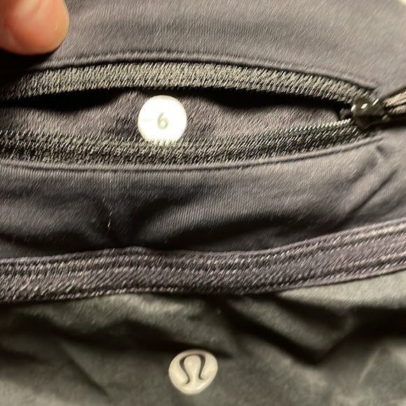 Lululemon skort - Picture 6 of 6